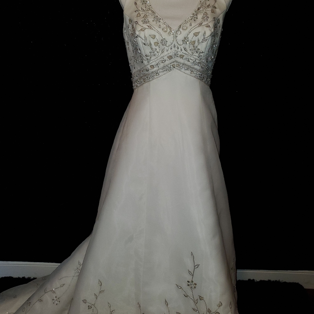 NWOT Casablanca wedding gown!